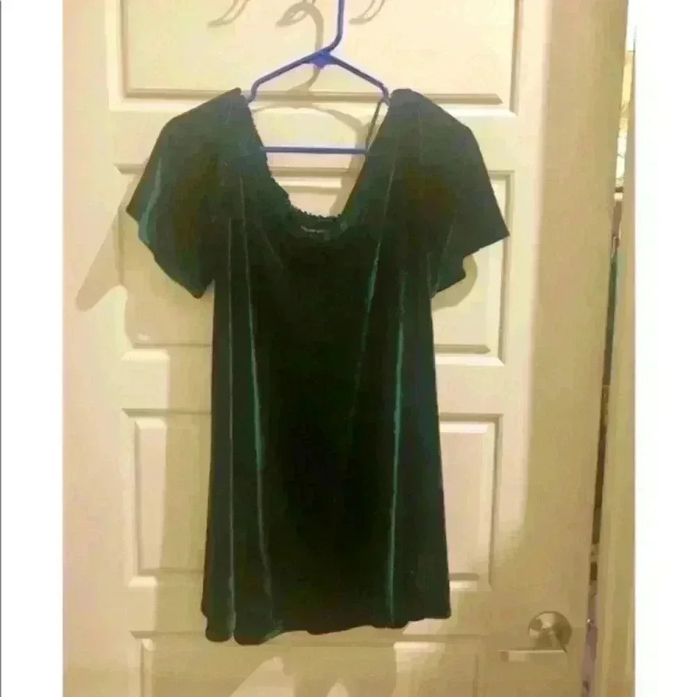 Gianni Bini green velvet babydoll dress off the shoulder mini christmas size L - Picture 13 of 13